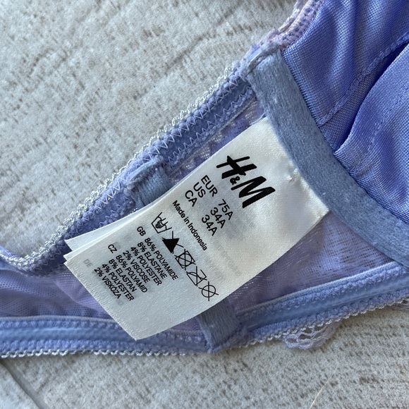 H&M Lilac Lace balconette bra. 34A - Picture 4 of 4